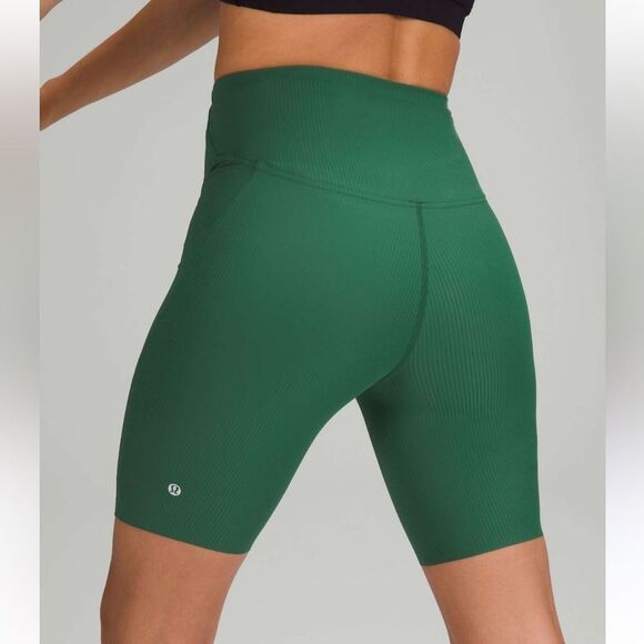 lululemon athletica Pants - Lululemon Shorts Women Size 6 Green